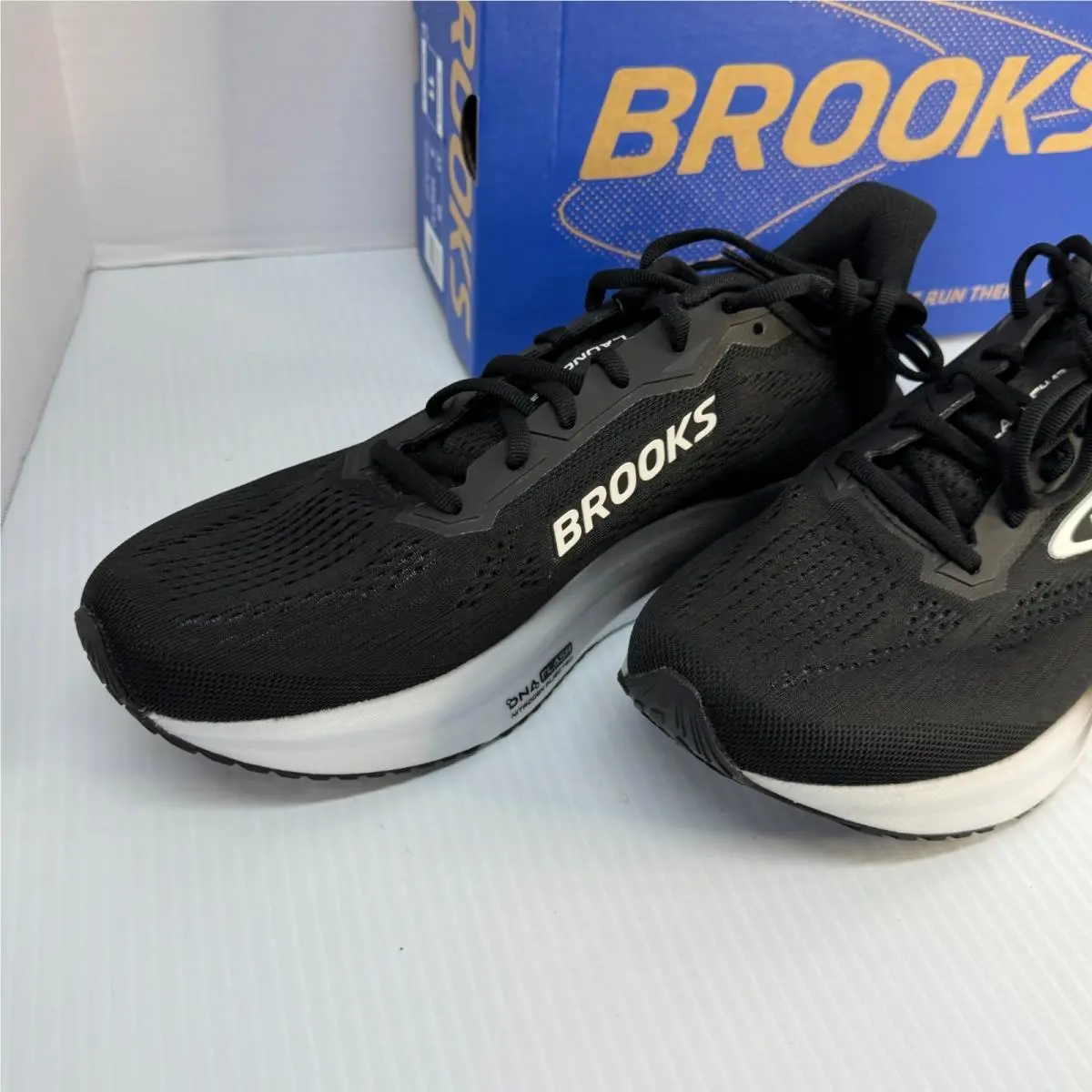 Brooks shoes - Brooks Women`s Launch 12 - Launch - 1203371B286 - Black 4