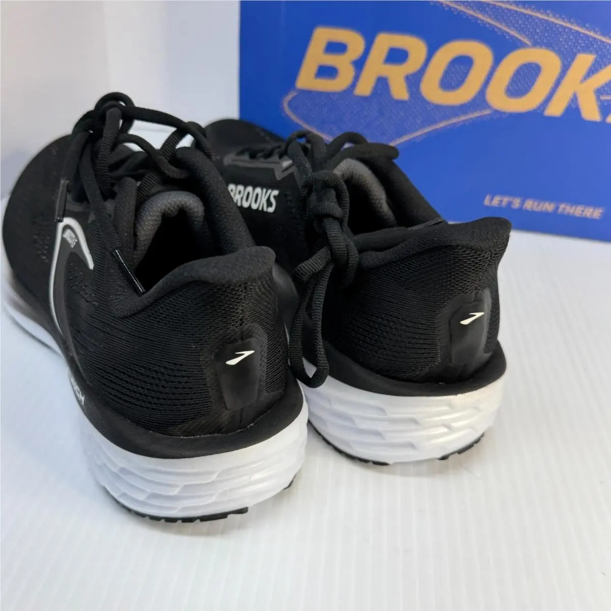 Brooks shoes - Brooks Women`s Launch 12 - Launch - 1203371B286 - Black 5