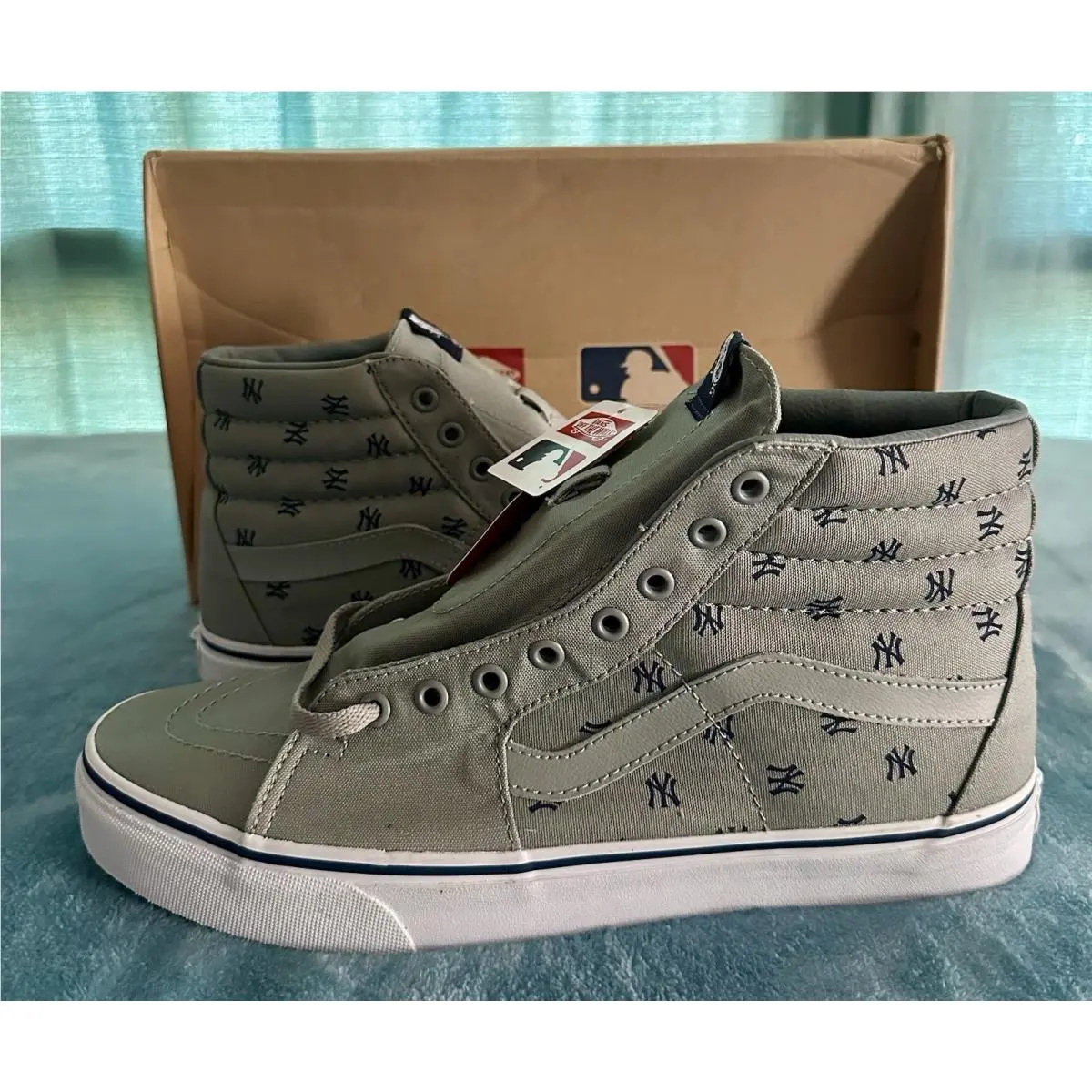 Vans shoes - Sk8-Hi - VN0A2XSBRT1 - Gray 0