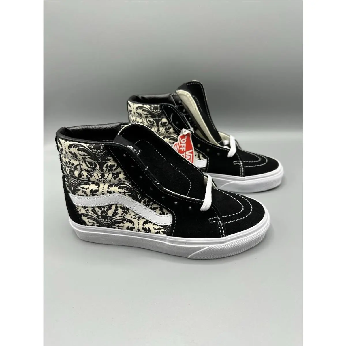 Sk8-Hi Skull Tapestry Black Bone Suede Canvas Size 5 Women’s / 3.5 Men’s by Vans