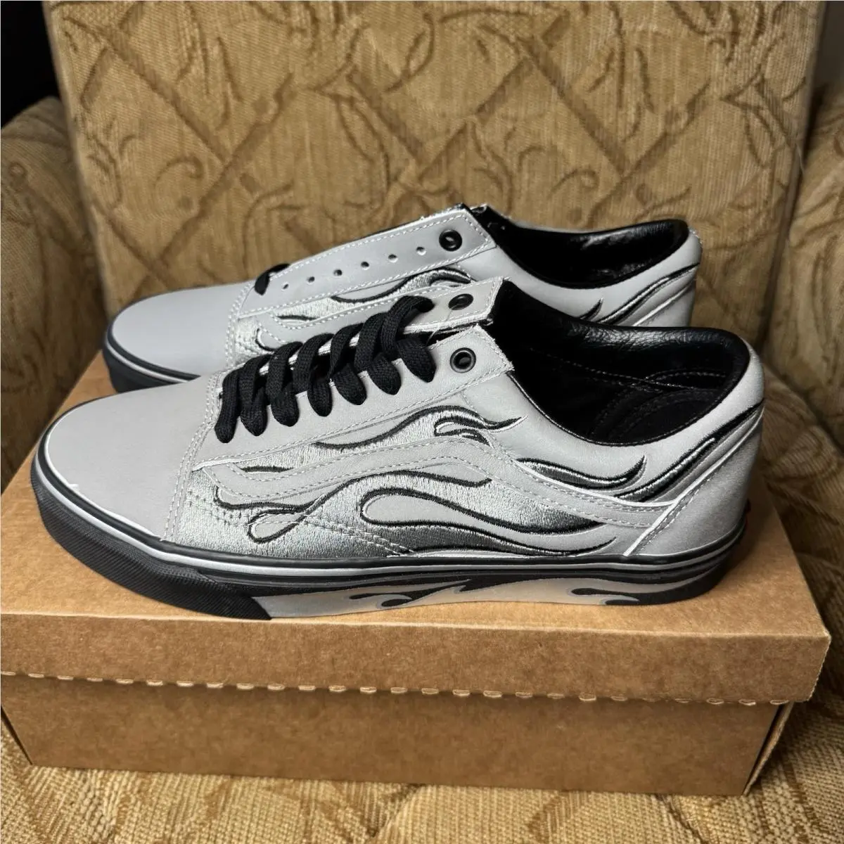 x A$ap Worldwide Old Skool VN0A7Q22J6UR Silver Reflective Men`s Size 11 by Vans