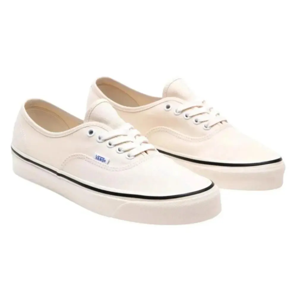 Vans shoes - VANS Authentic - Authentic - VN0A38ENMR4 - White 0