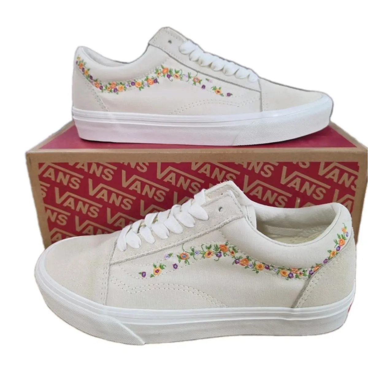 Vans Old Skool Men`s 7 / Women`s 8.5 Embroidery Turtledove - Off White