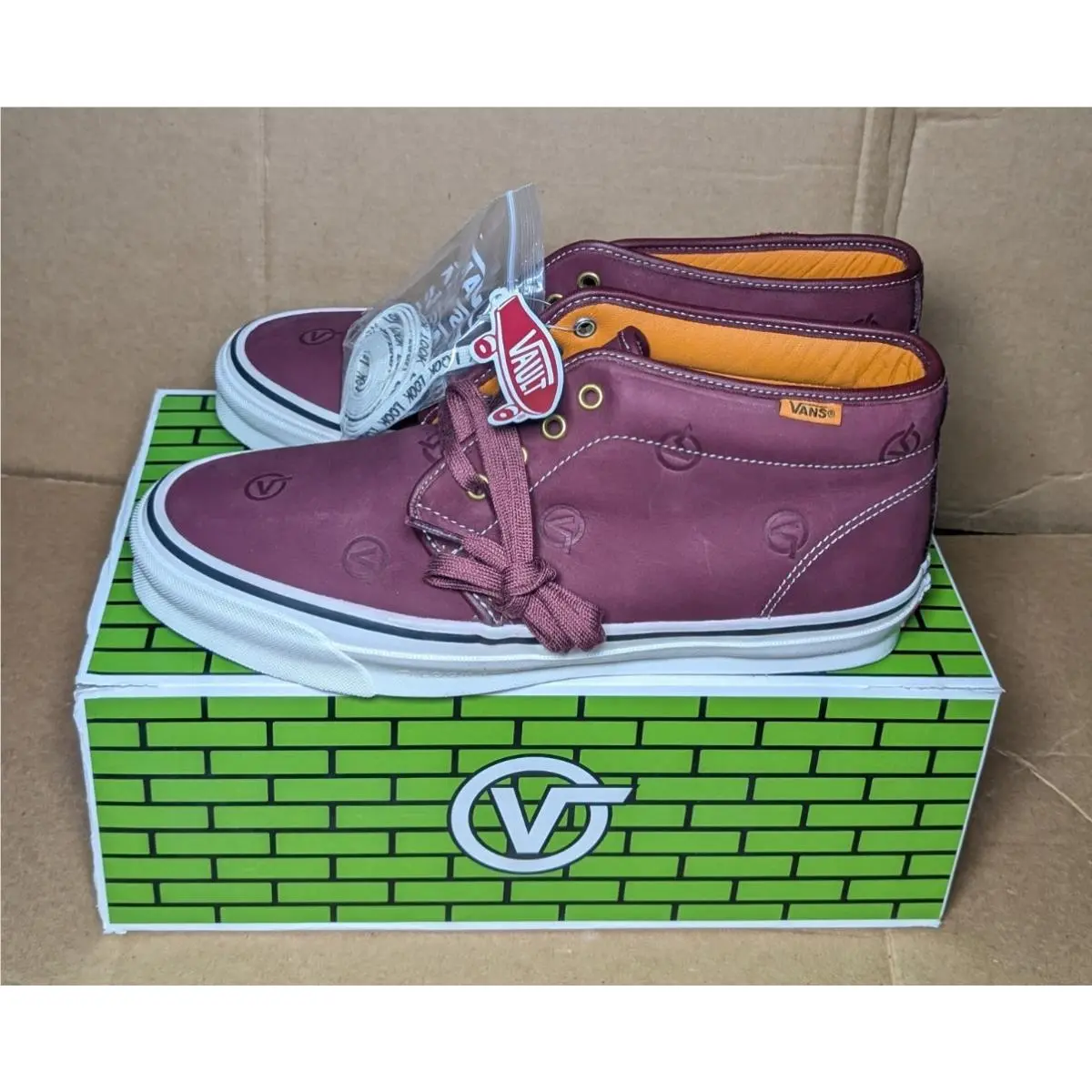Vans shoes - VANS Chukka - Chukka - VN0A5FBV2SO - Red (UPC: 194905212634) 0
