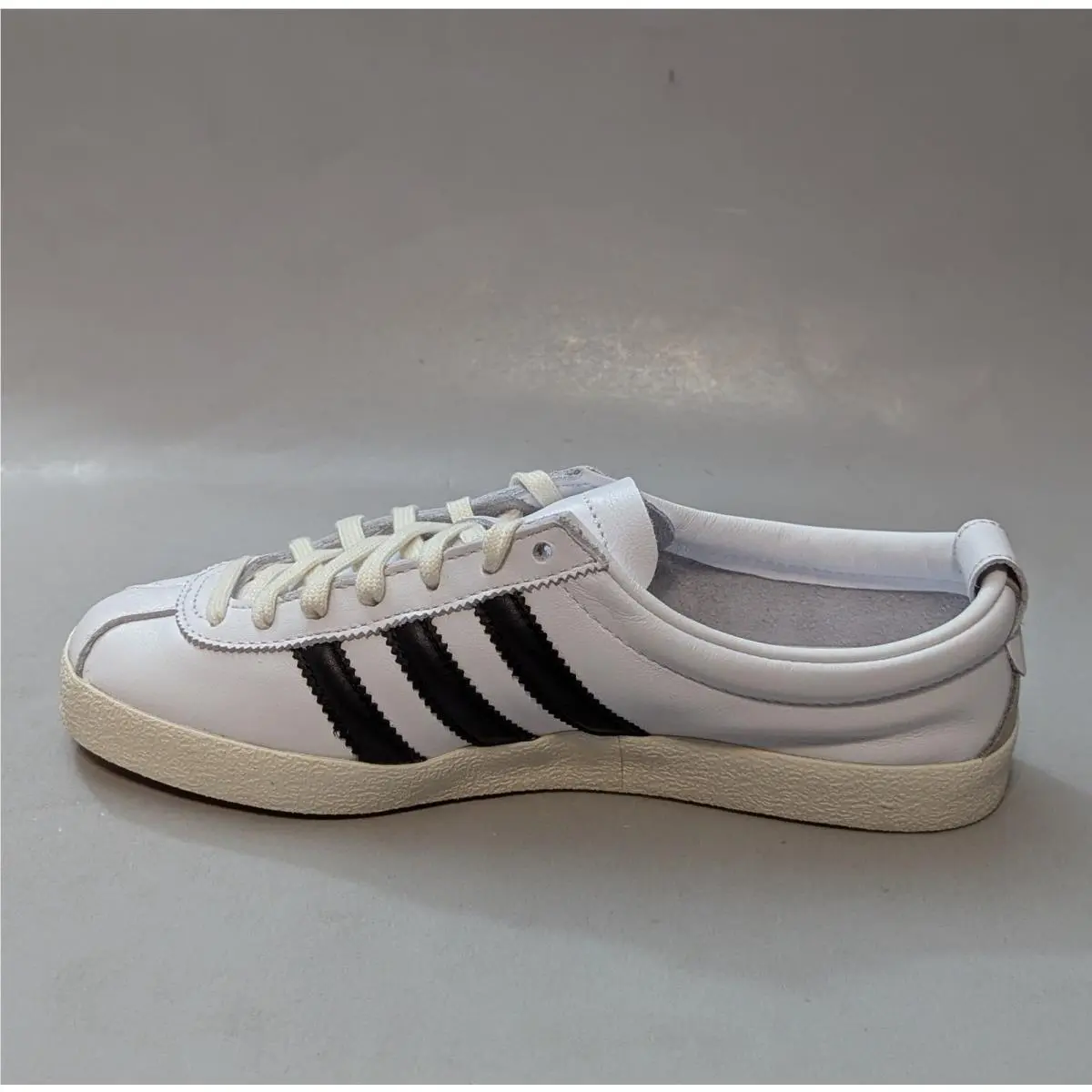 Adidas shoes - adidas Blanc - Blanc - JI2507 - White (UPC: 197615186073) 3