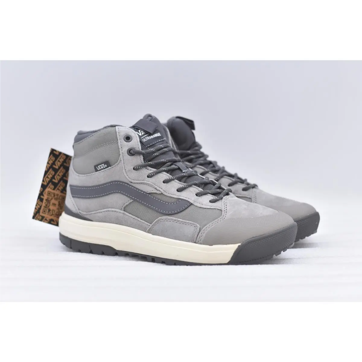 Men`s  Ultrarange Exo MTE-1 High Top Boots in Grey Drizzle Size 7 by Vans