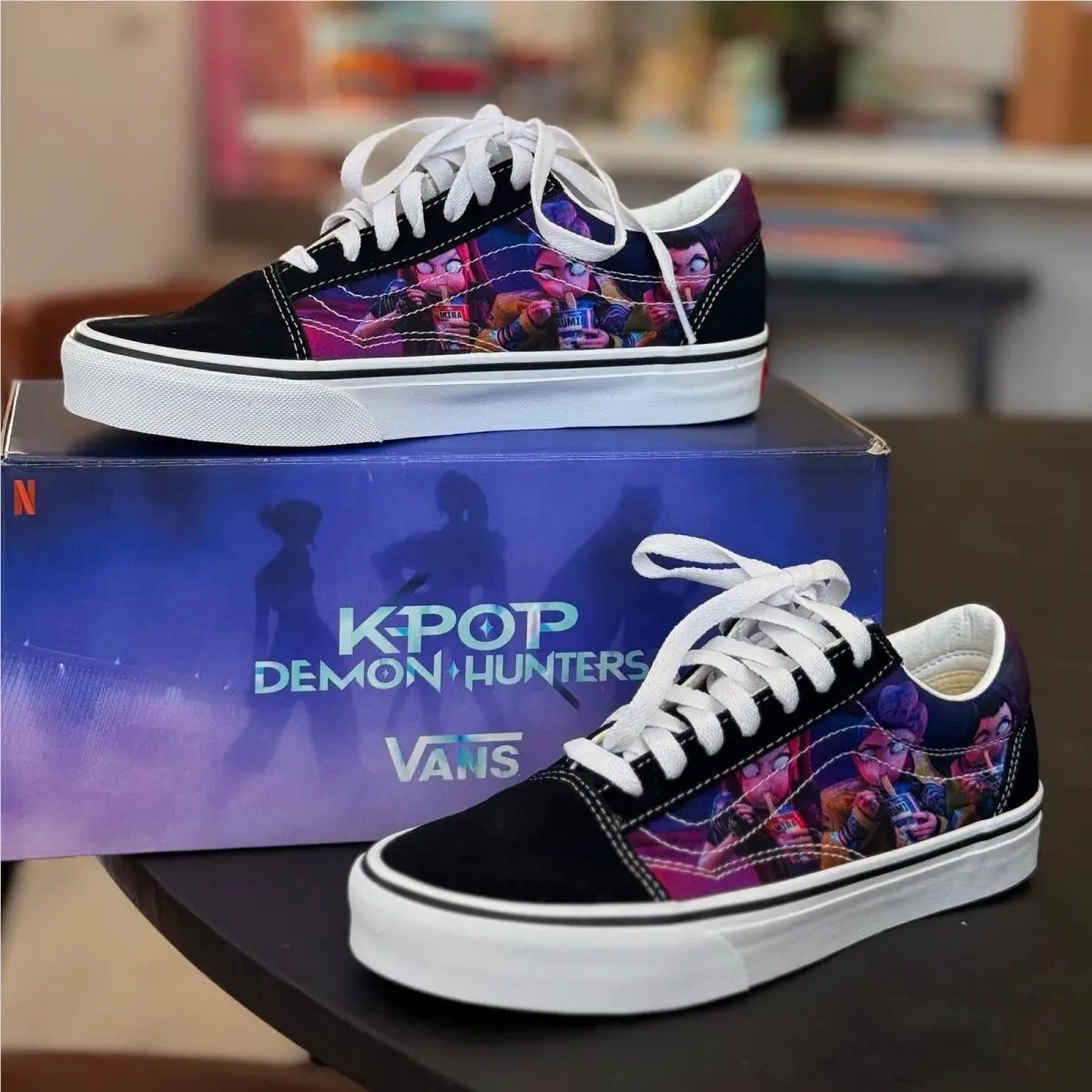 Kpop Demon Hunters x  Old Skool Ramen Rumi Zoey Mira Juniors 6 Women’s 7.5 by Vans