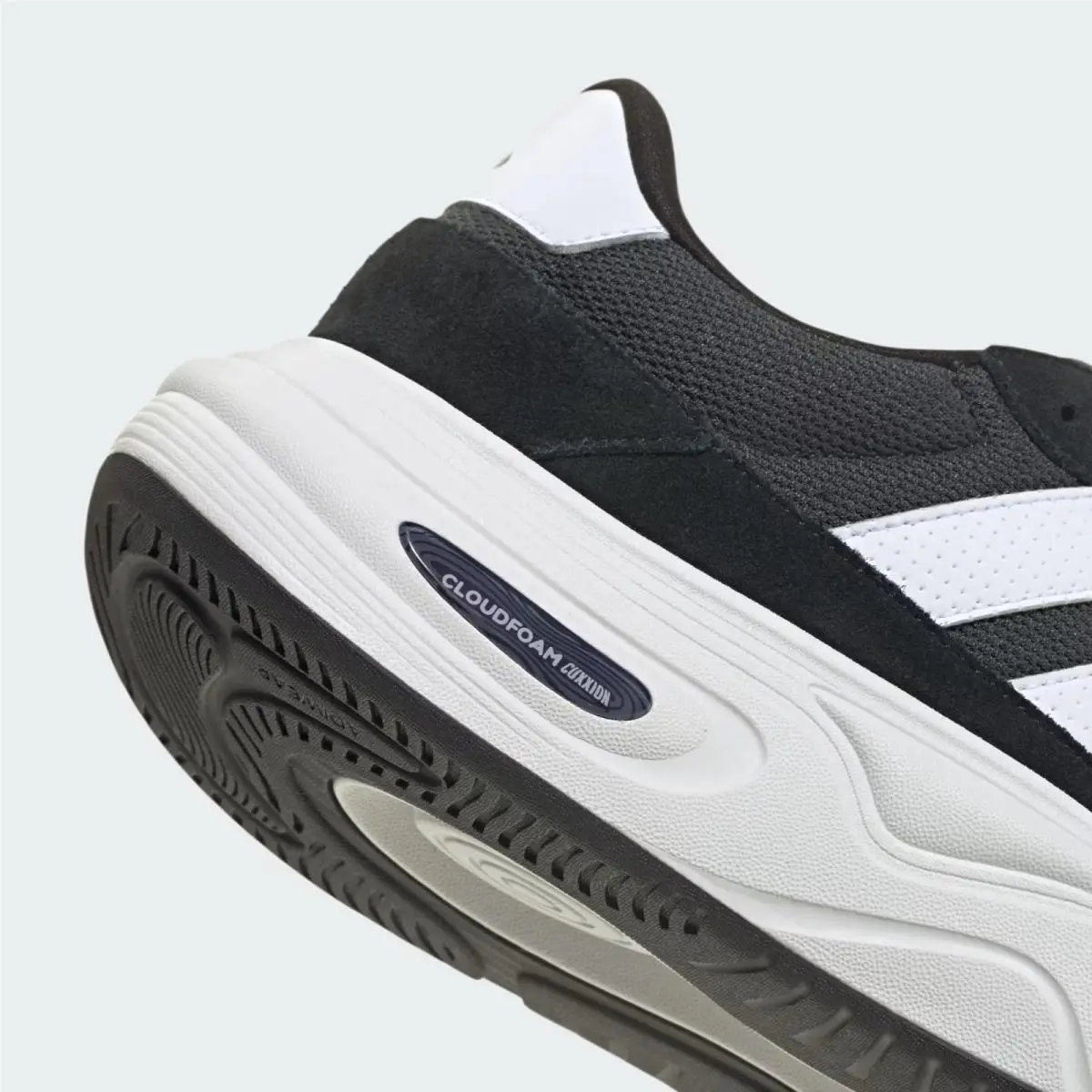 Adidas shoes - Carbon / Cloud White / Core Black 6