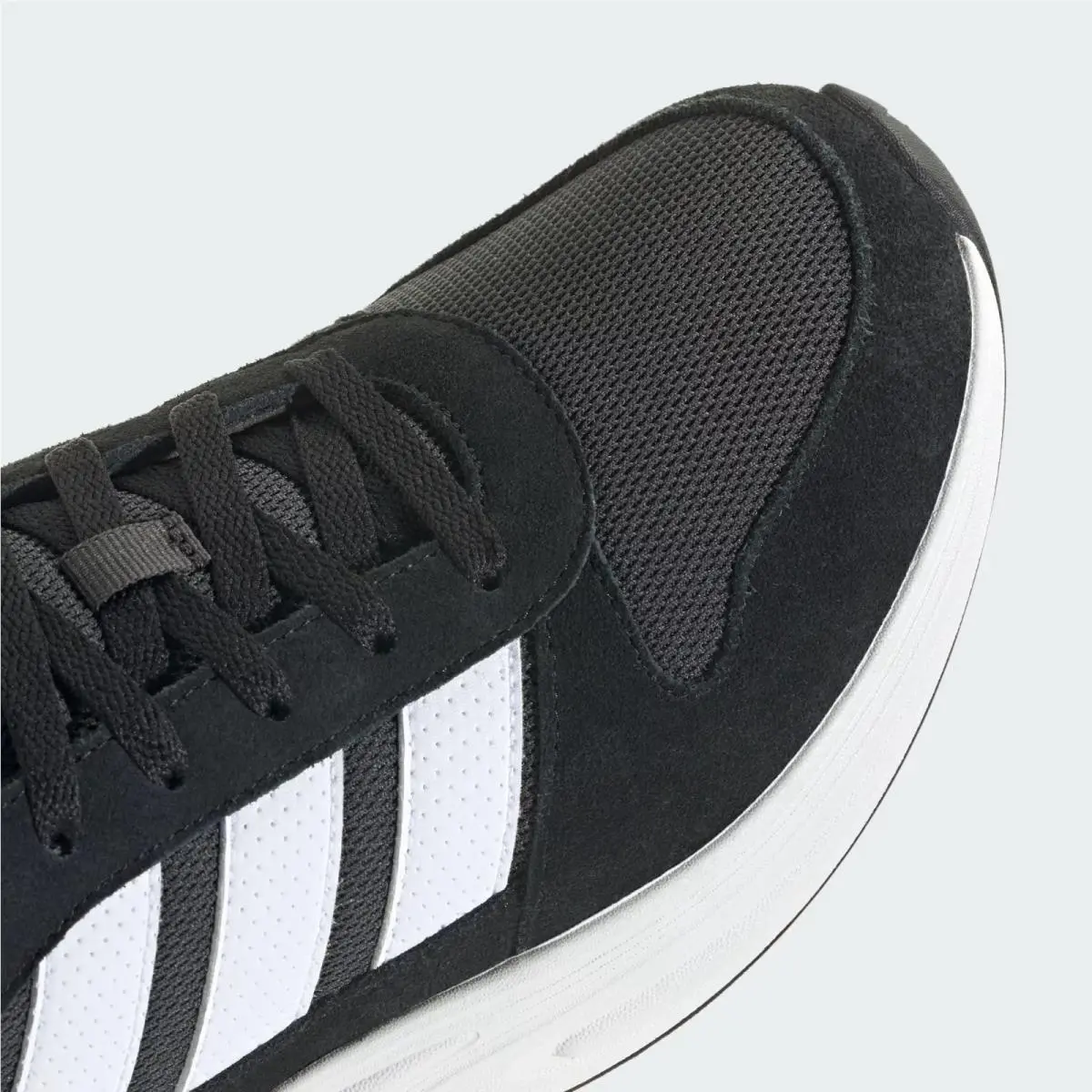Adidas shoes - Carbon / Cloud White / Core Black 7