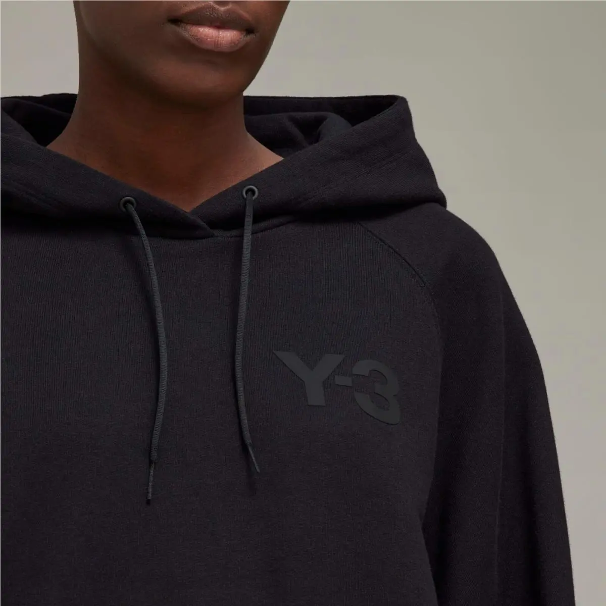 Adidas clothing - Classic Chest Logo Hoodie - Classic Chest Logo Hoodie - GV2799 - Black 4