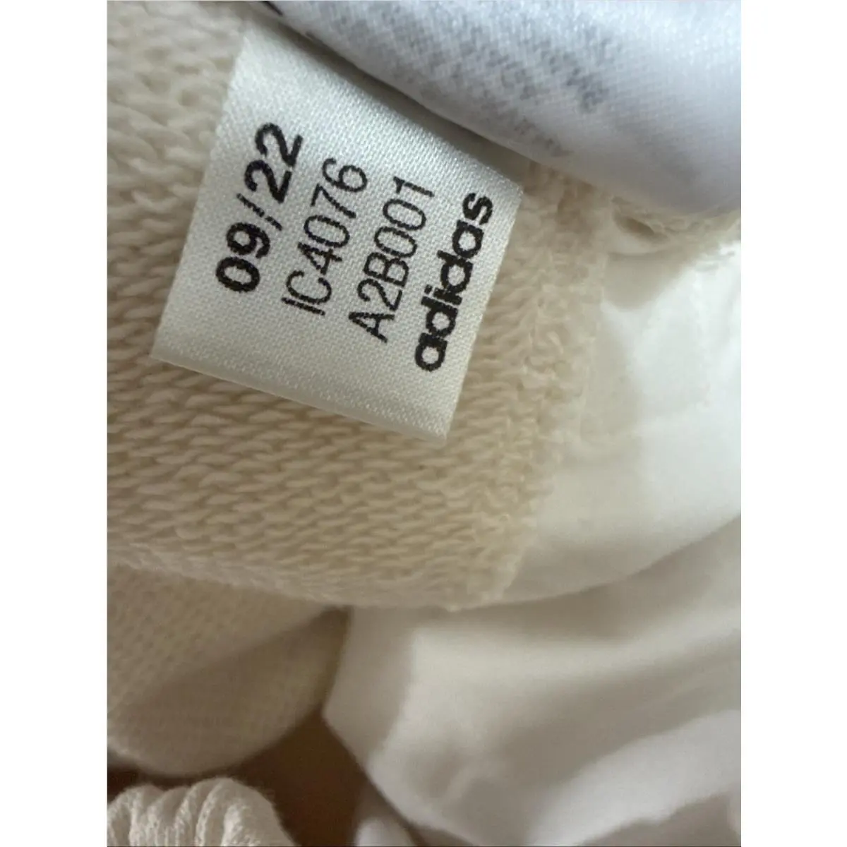 Adidas clothing - IC4076 - IC4076 - White 14