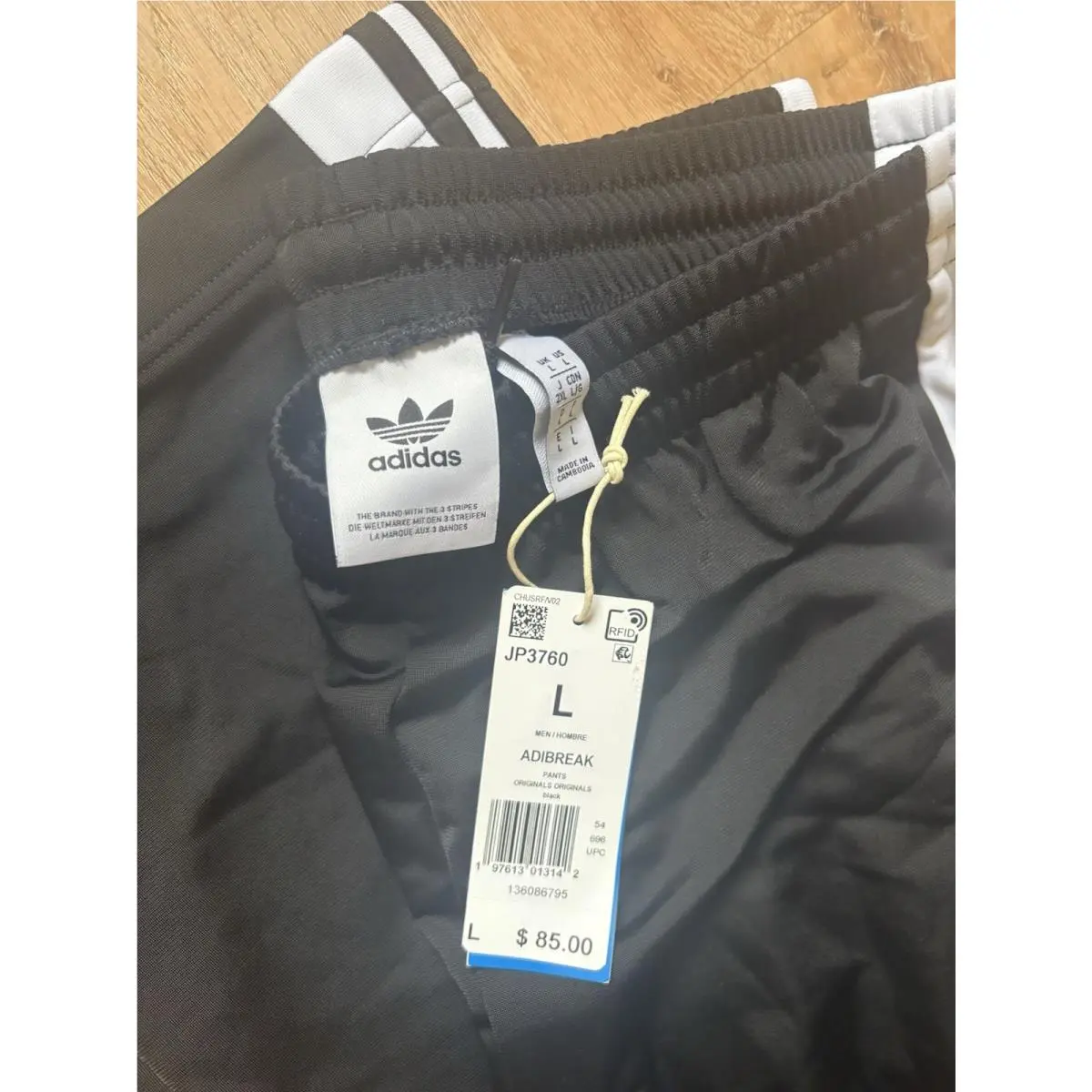 Adidas clothing - adidas Originals - Originals - JP3760 - Black 5