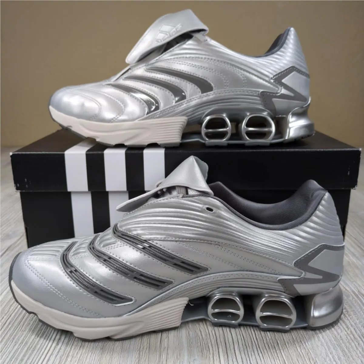 Adidas shoes - Silver 0