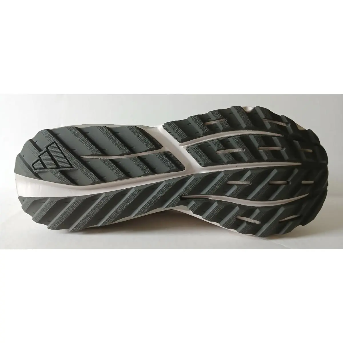 Adidas shoes - JP7774 - JP7774 - Beige/Black, Manufacturer: Blanch Cargo / Wonder Beige / Carbon (UPC: 197612292944) 7