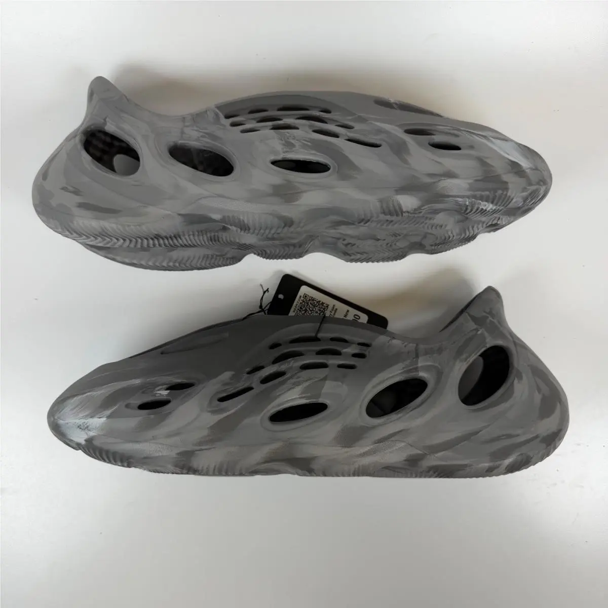 Adidas shoes - adidas Yeezy Foam RNR MX Granite - Gray 0