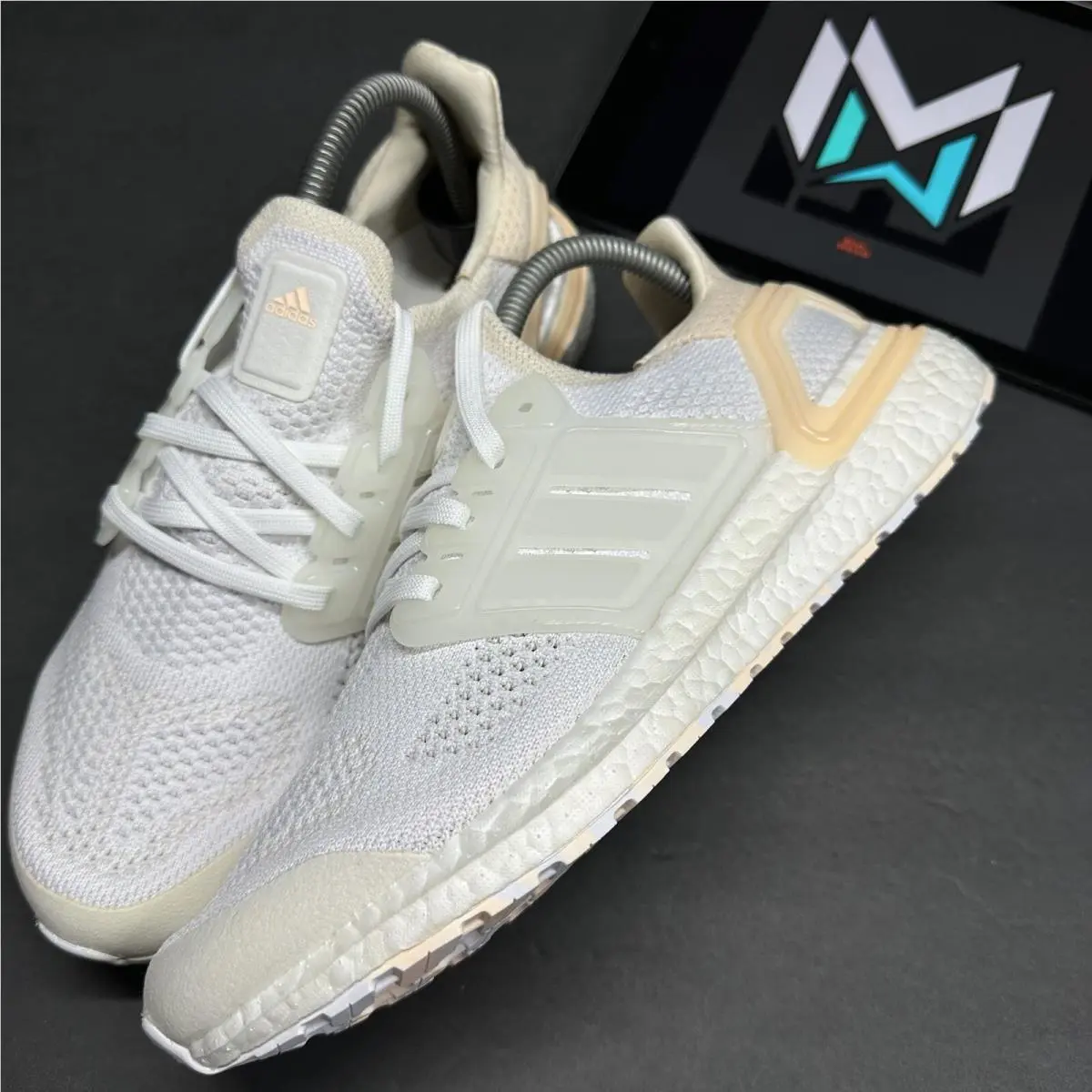 Adidas shoes - White 6