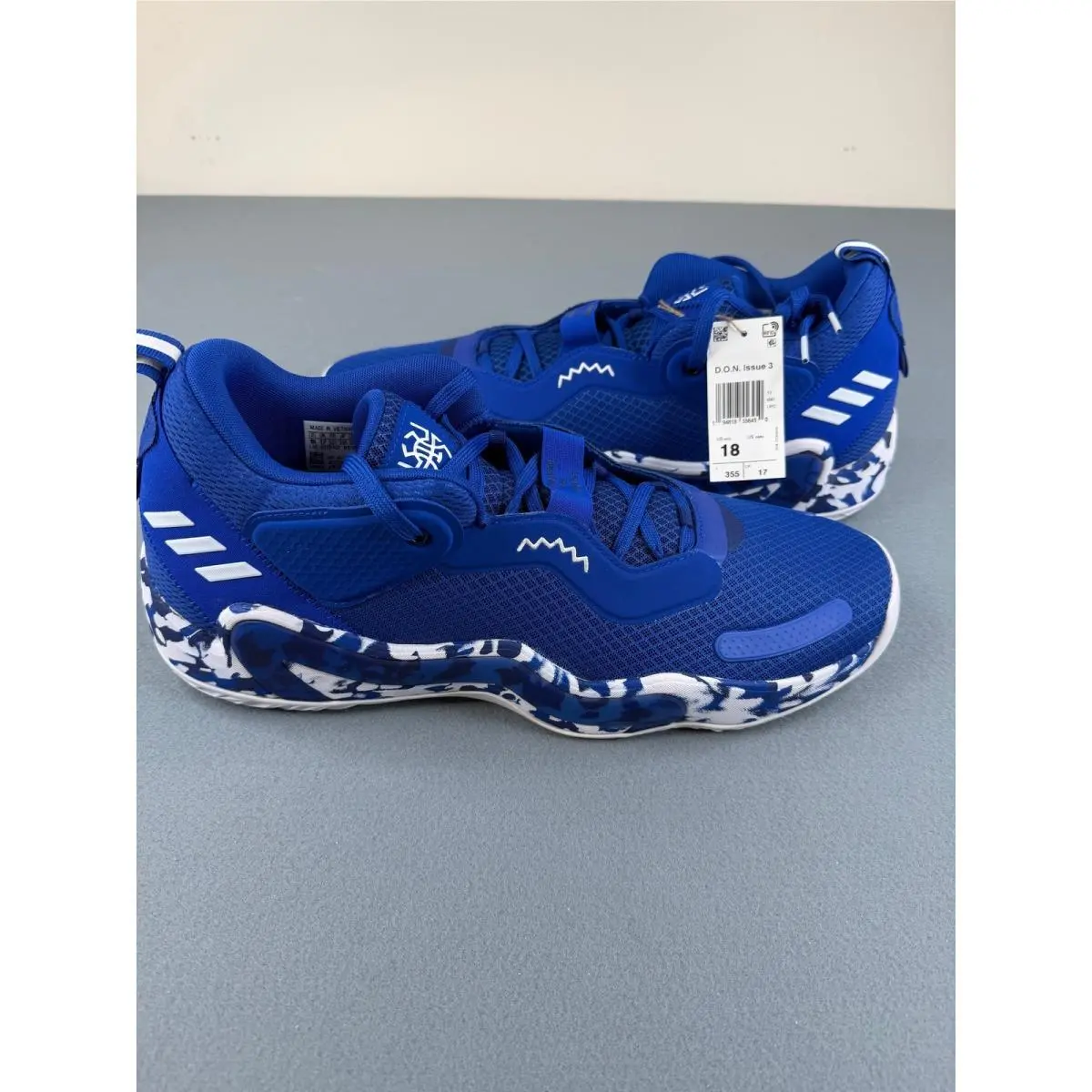 Adidas shoes - D.O.N. Issue 3 - Issue - Blue 0