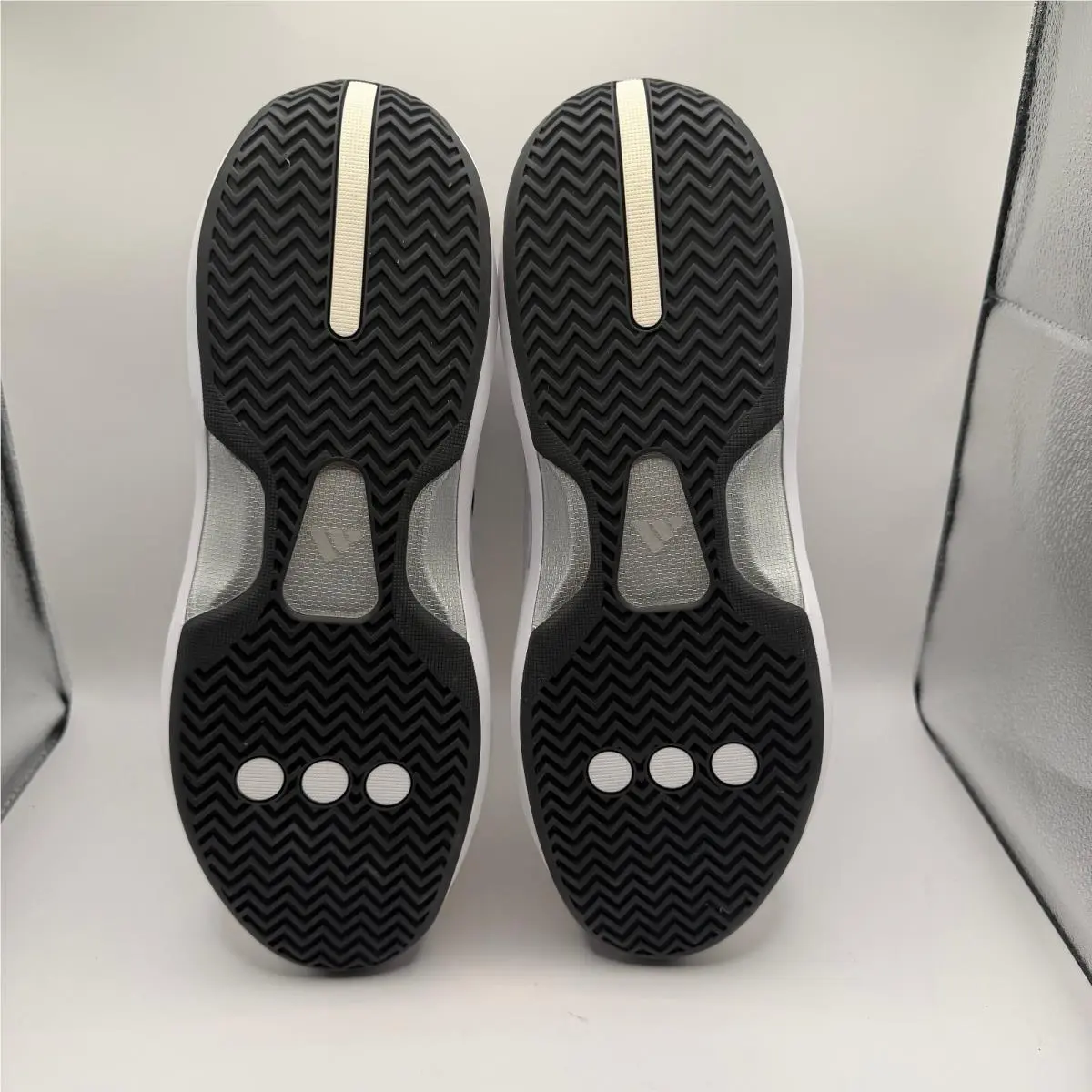 Adidas shoes - White 4