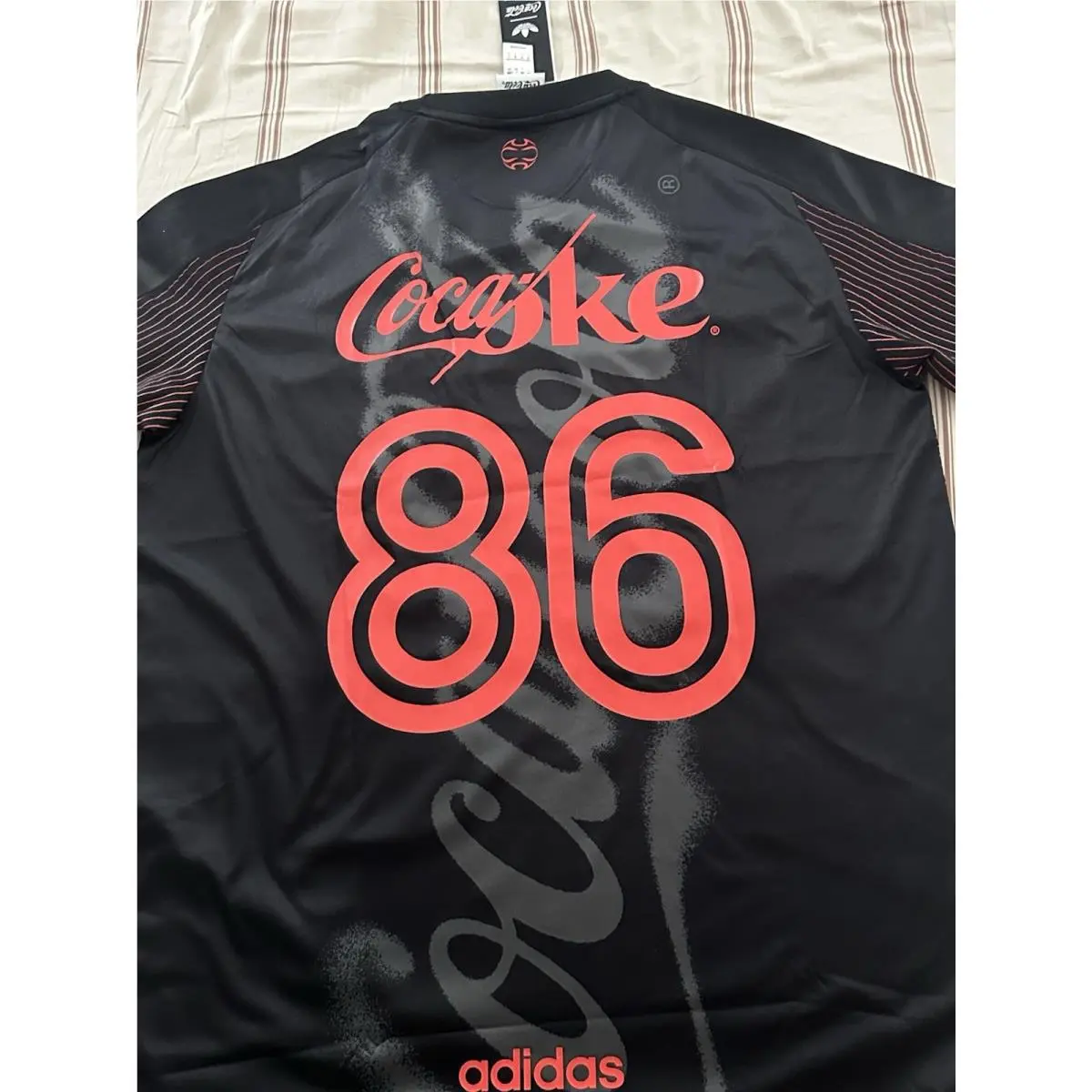 Adidas clothing - adidas Original x Coca-Cola Teamgeist 26 - KY2104 - Black / red (UPC: 0197617847576) 14