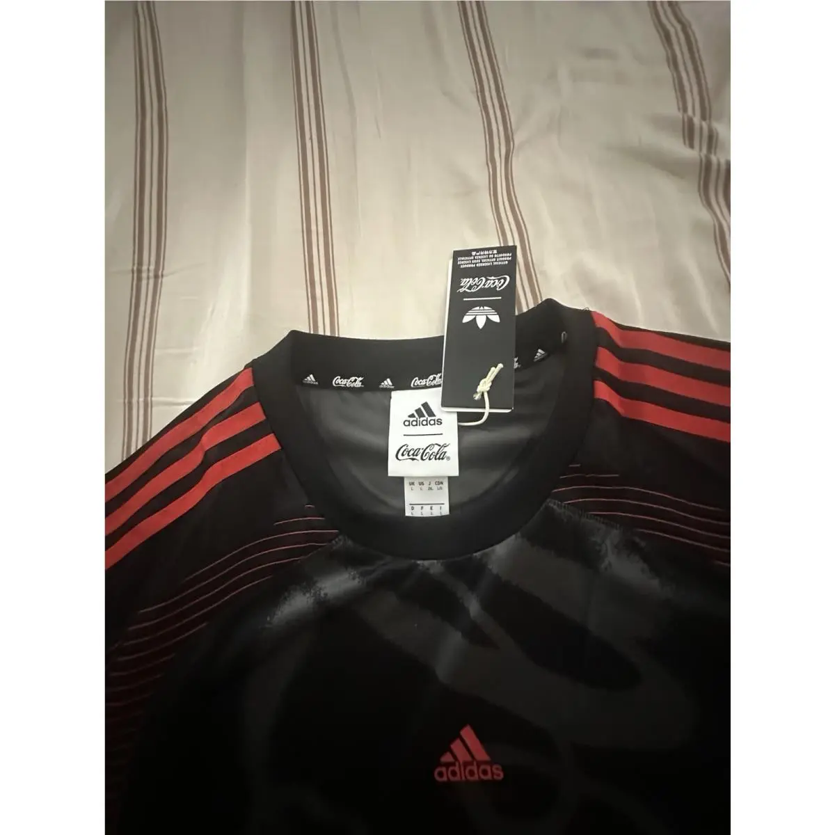 Adidas clothing - adidas Original x Coca-Cola Teamgeist 26 - KY2104 - Black / red (UPC: 0197617847576) 7