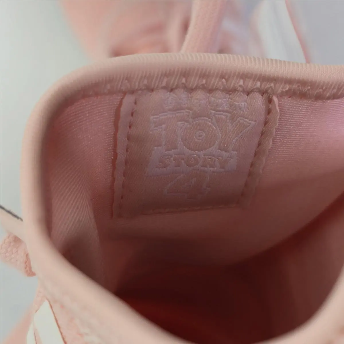 Adidas shoes - adidas NMD R1 - NMD - salmon pink / pastel peach 9