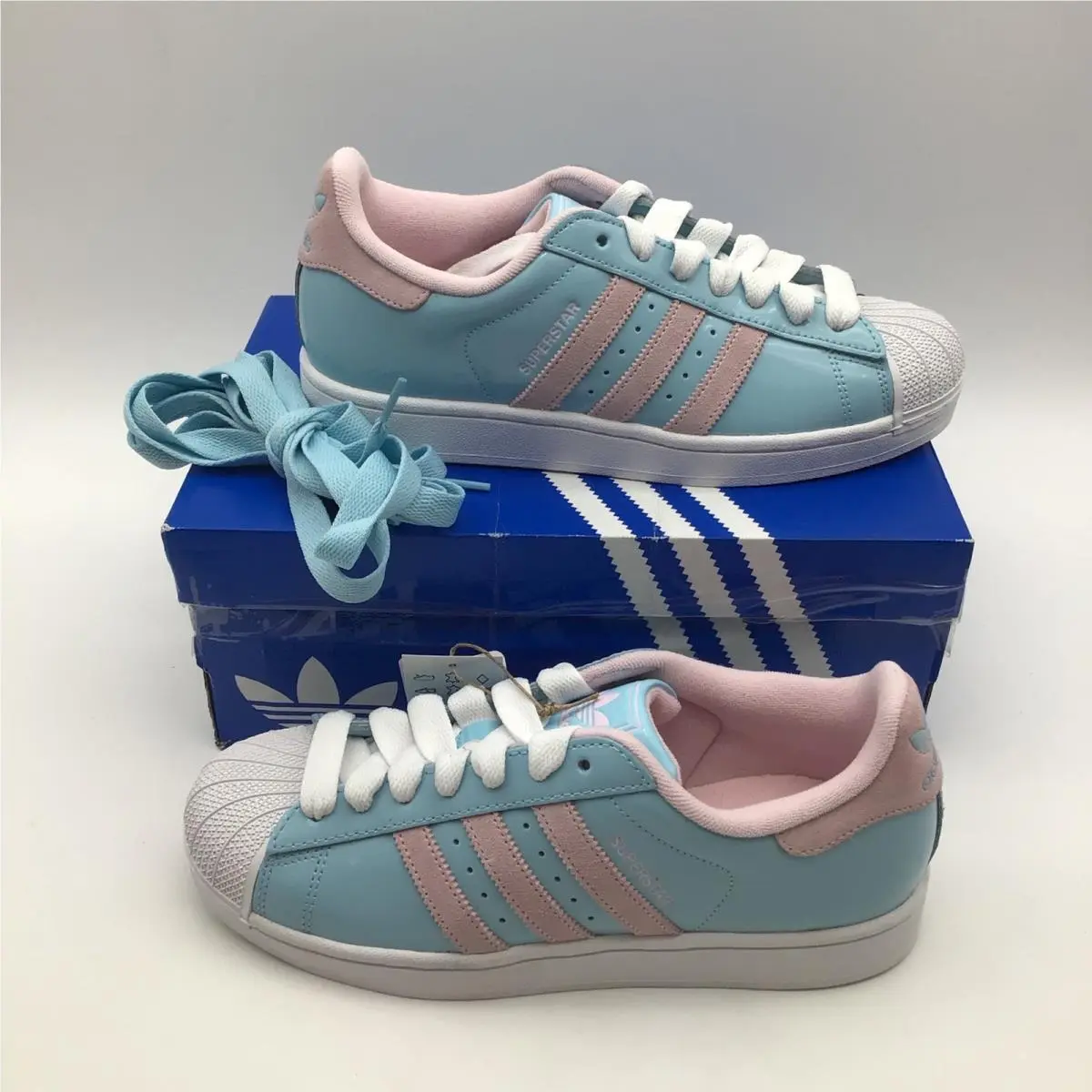 Superstar II Mens Size 8 Ice Blue Pink Leather Sneakers KH9034 by Adidas