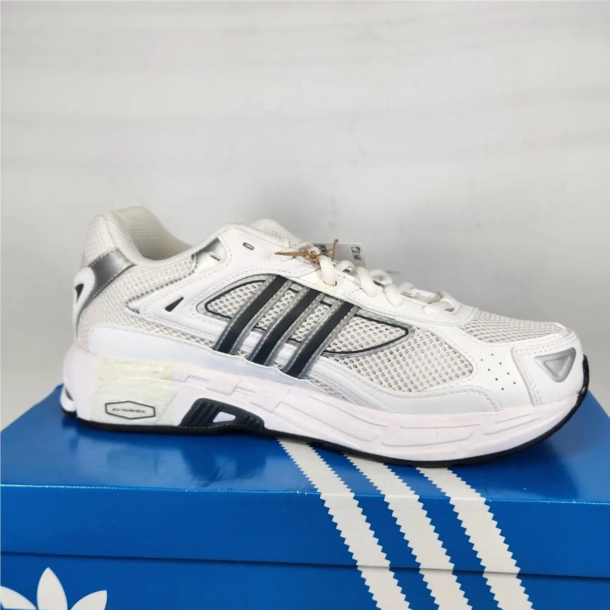 Adidas shoes - adidas Response CL - Response - IE9867 - White 4
