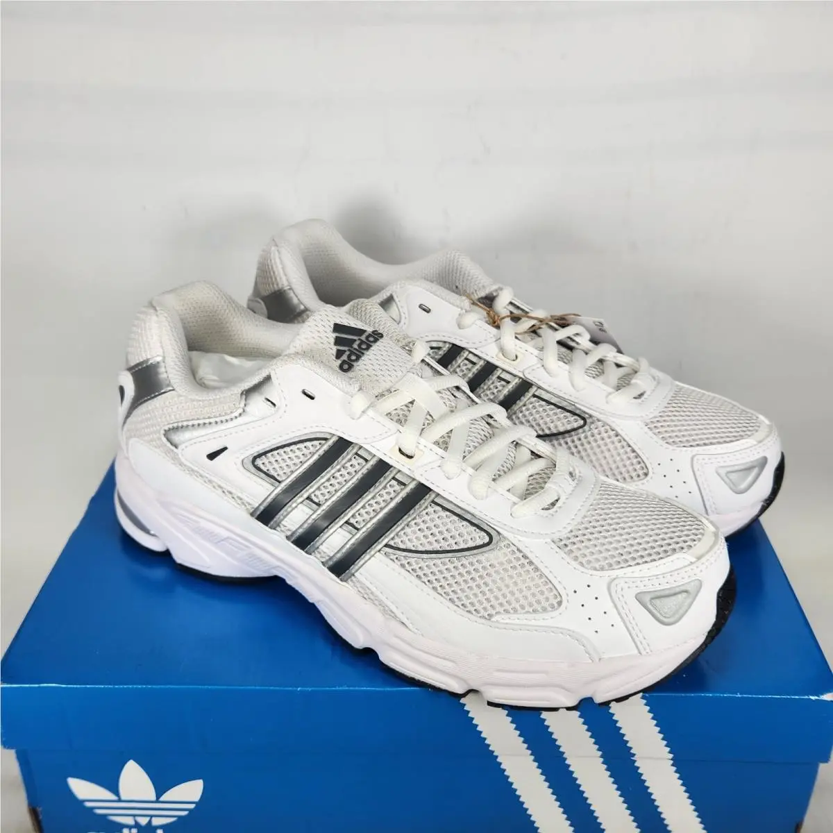 Adidas shoes - adidas Response CL - Response - IE9867 - White 0