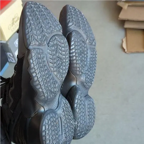 Adidas shoes - Black 5