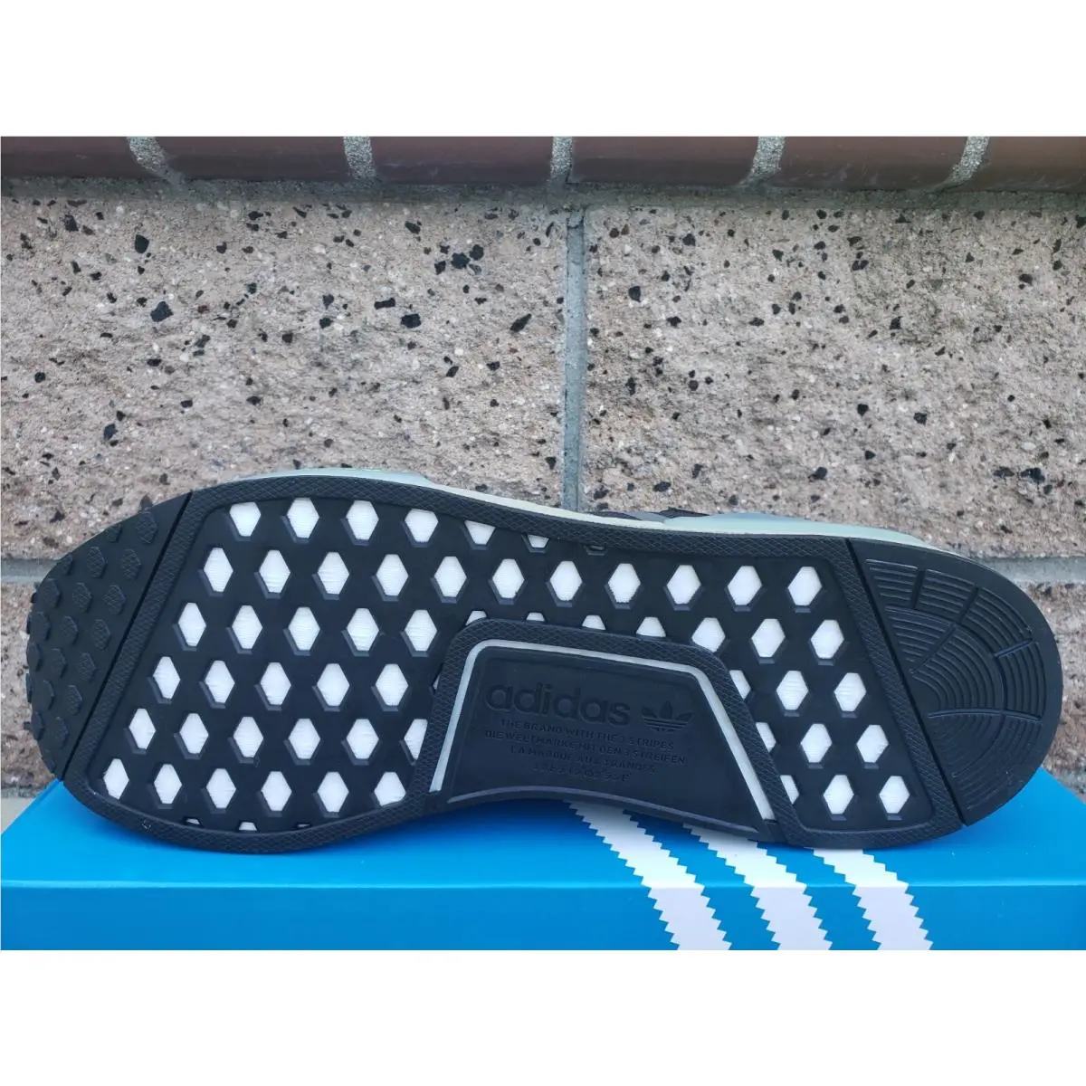 Adidas shoes - adidas NMD R1 V2 - NMD - GY6166 - Black 4