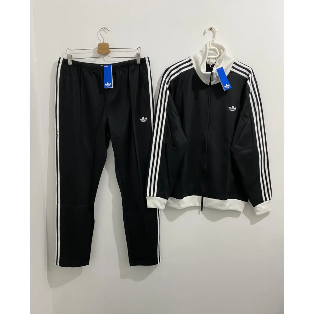 Adidas clothing - Black White 0
