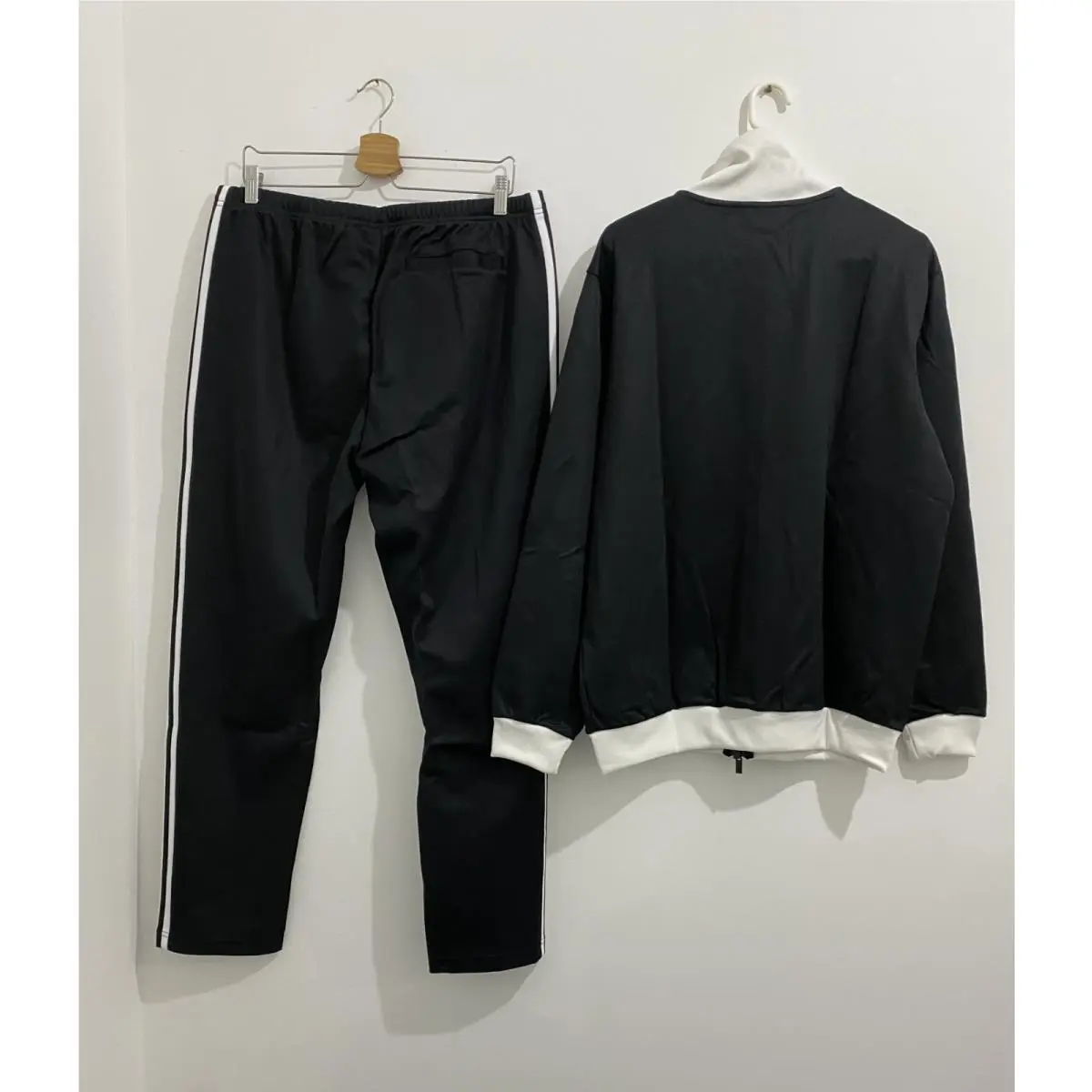 Adidas clothing - Black White 1