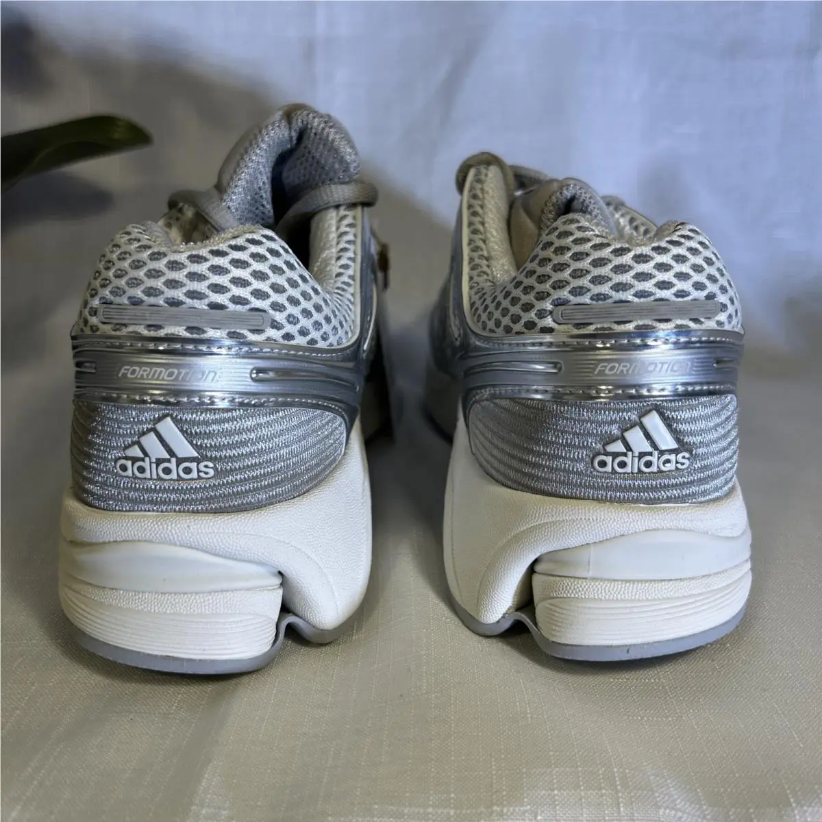 Adidas shoes - adidas Adistar Control 5 - Adistar Control - KJ2285 - White/Silver 3