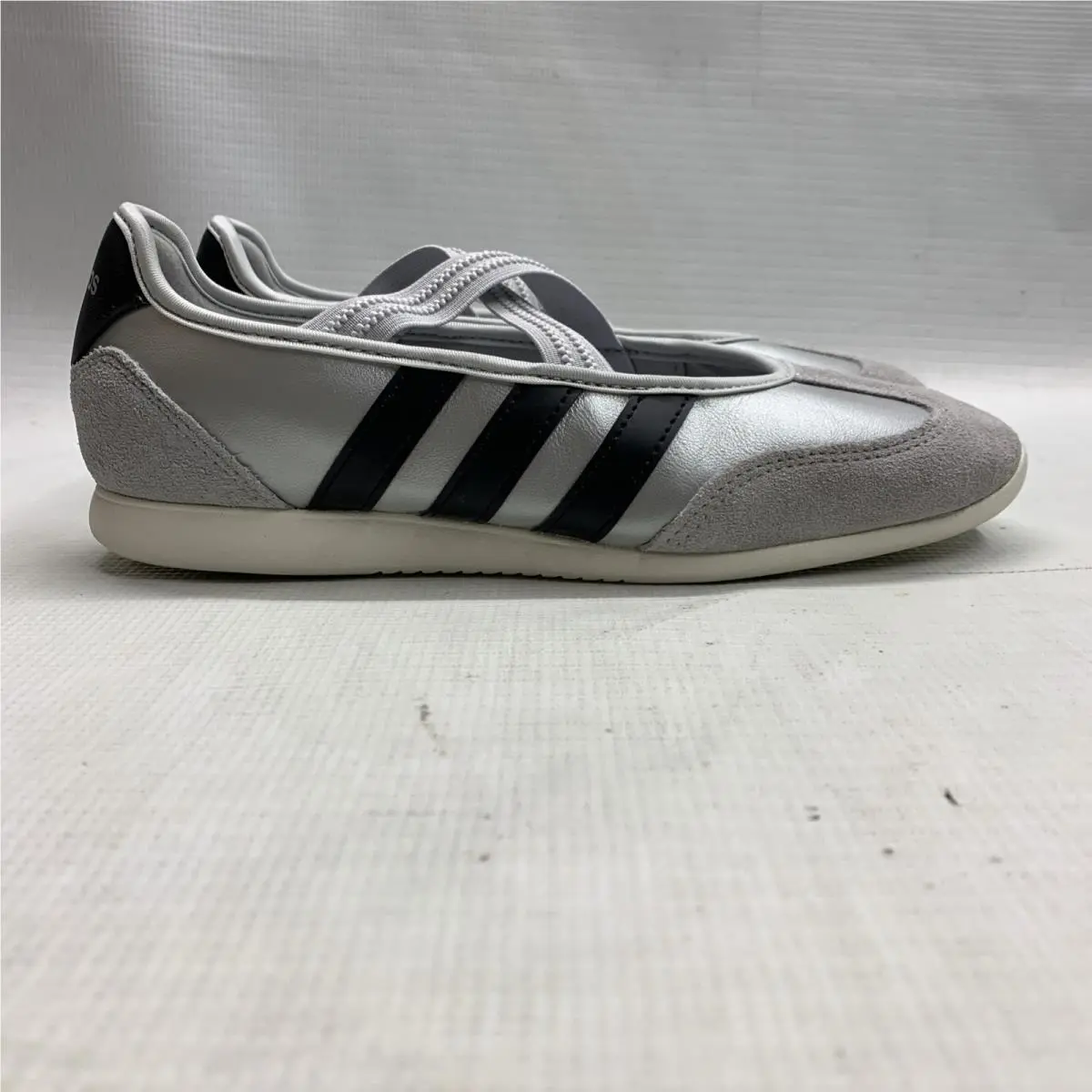 Adidas shoes - HP3520 - HP3520 - Multicolor 0