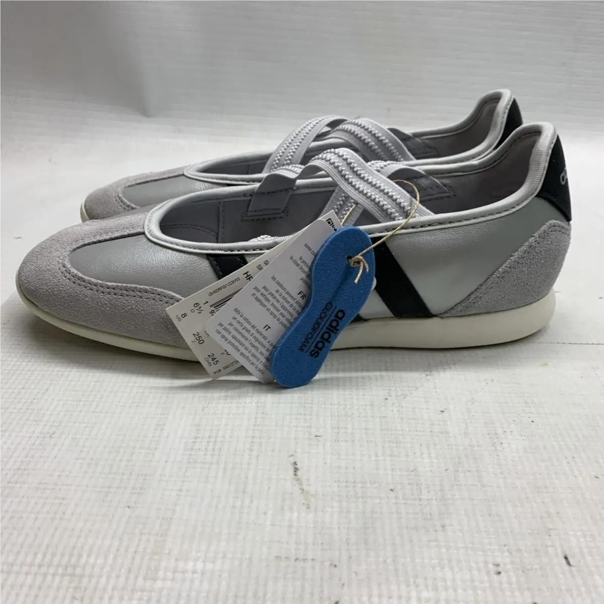Adidas shoes - HP3520 - HP3520 - Multicolor 3