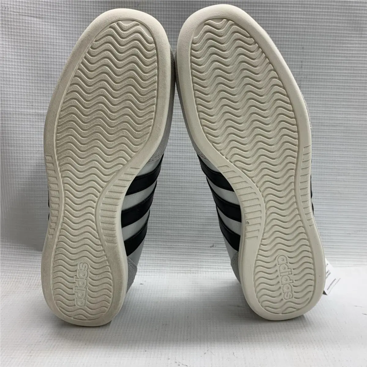 Adidas shoes - HP3520 - HP3520 - Multicolor 7