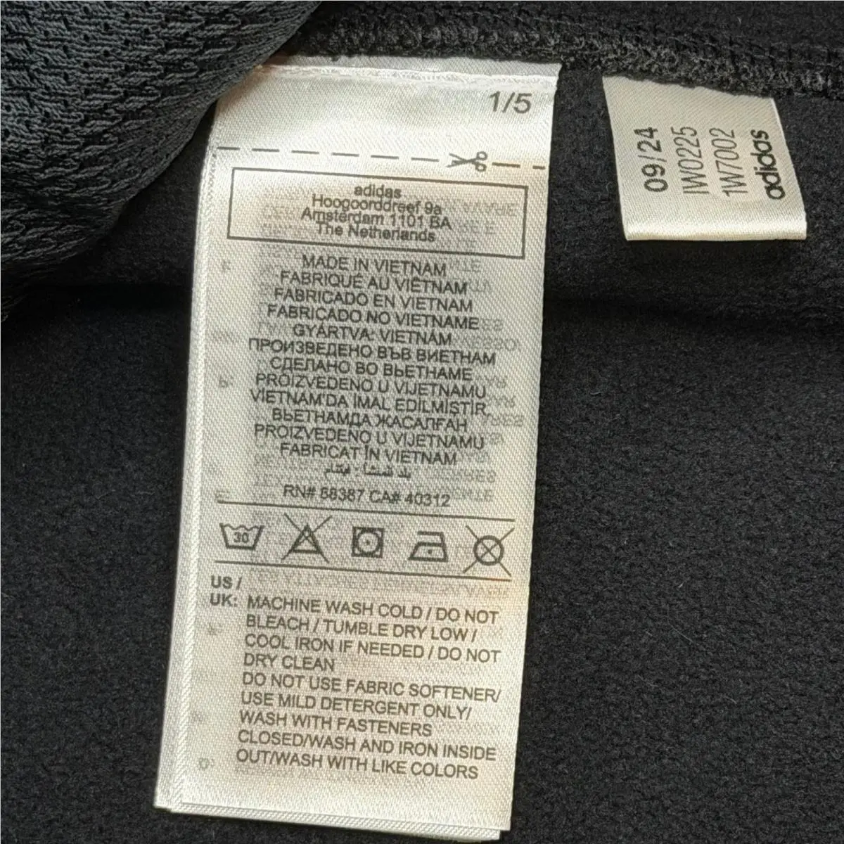 Adidas clothing - Black 8