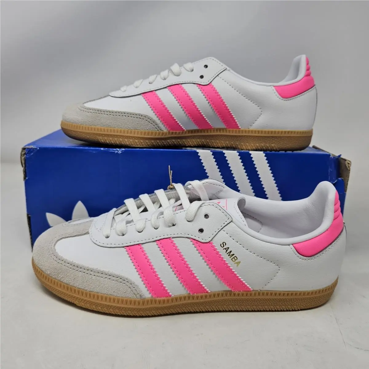 Samba OG J `cloud White Lucid Pink Gum` / JQ2831 / 5 Youth - 6 Women`s by Adidas