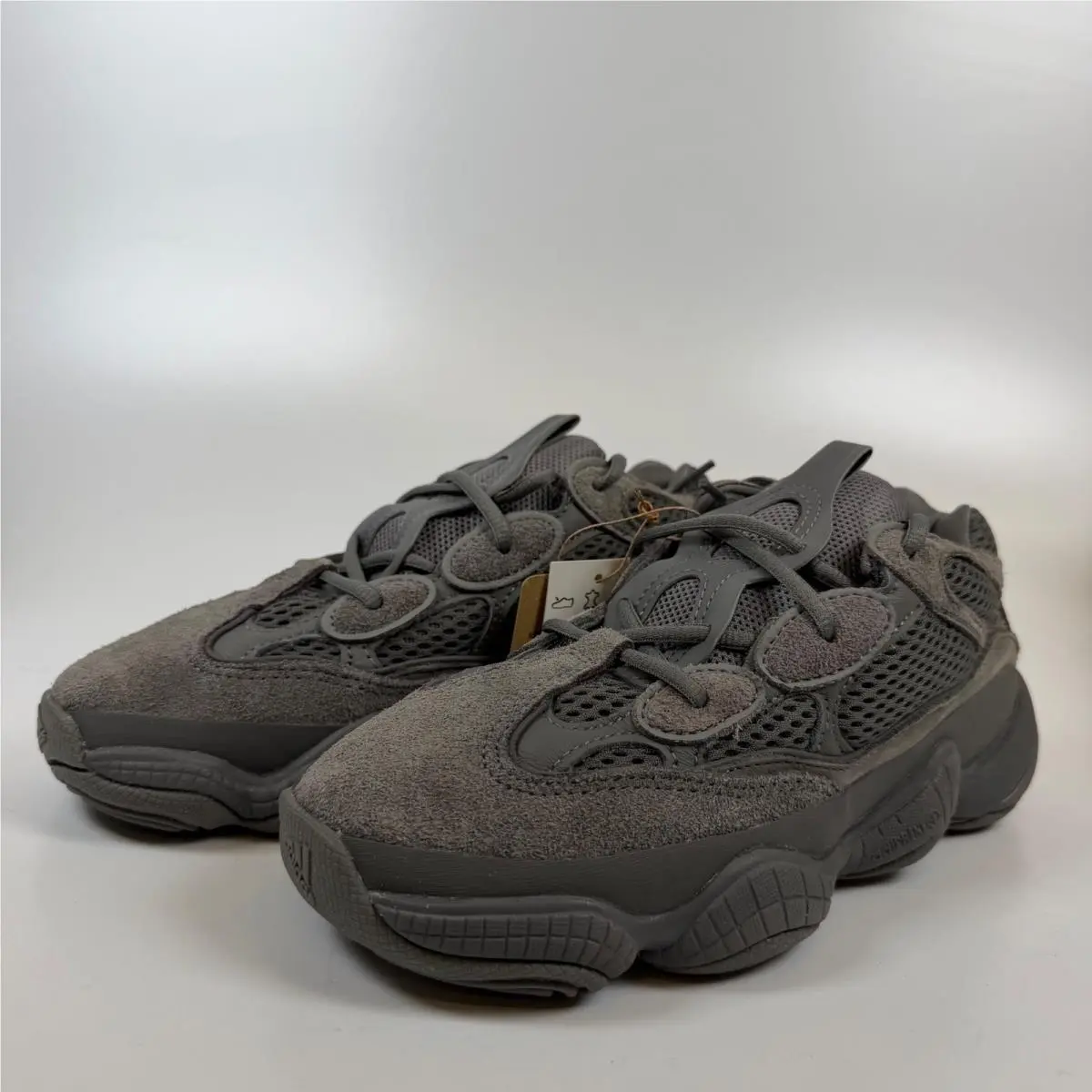 Yeezy 500 Granite Mens Sneakers GW6373 Grey Low Top Shoes Size 6 by Adidas