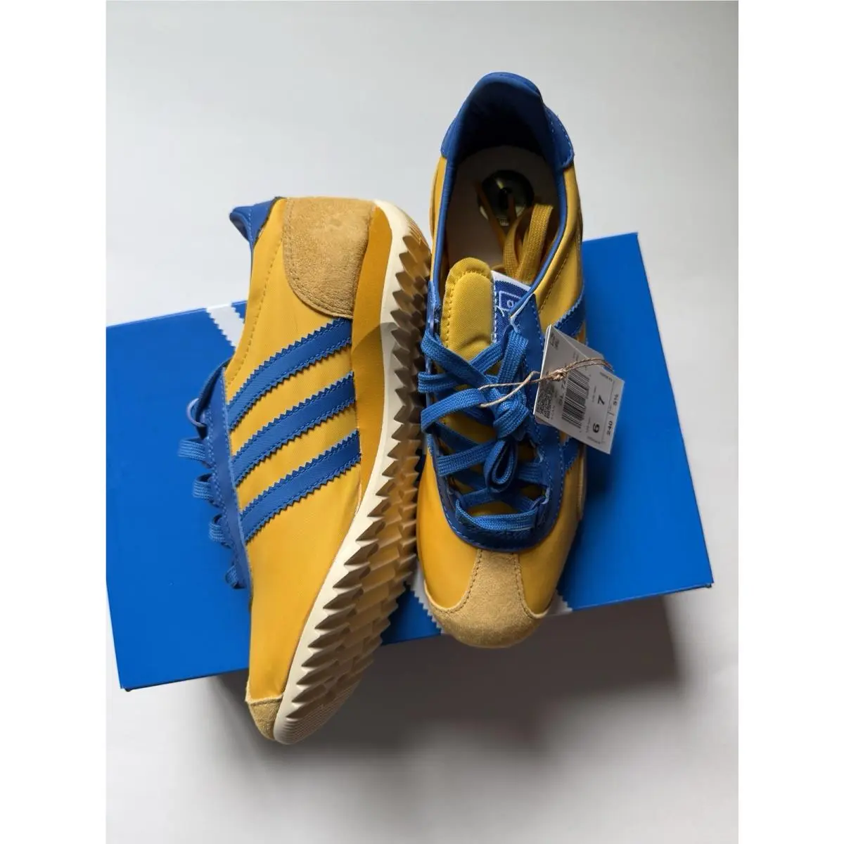 Originals 7 SL 72 PT Bold Gold/royal Blue JR3638 by Adidas