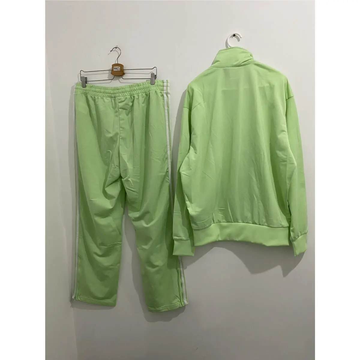 Adidas clothing - Semi Green Spark White 1