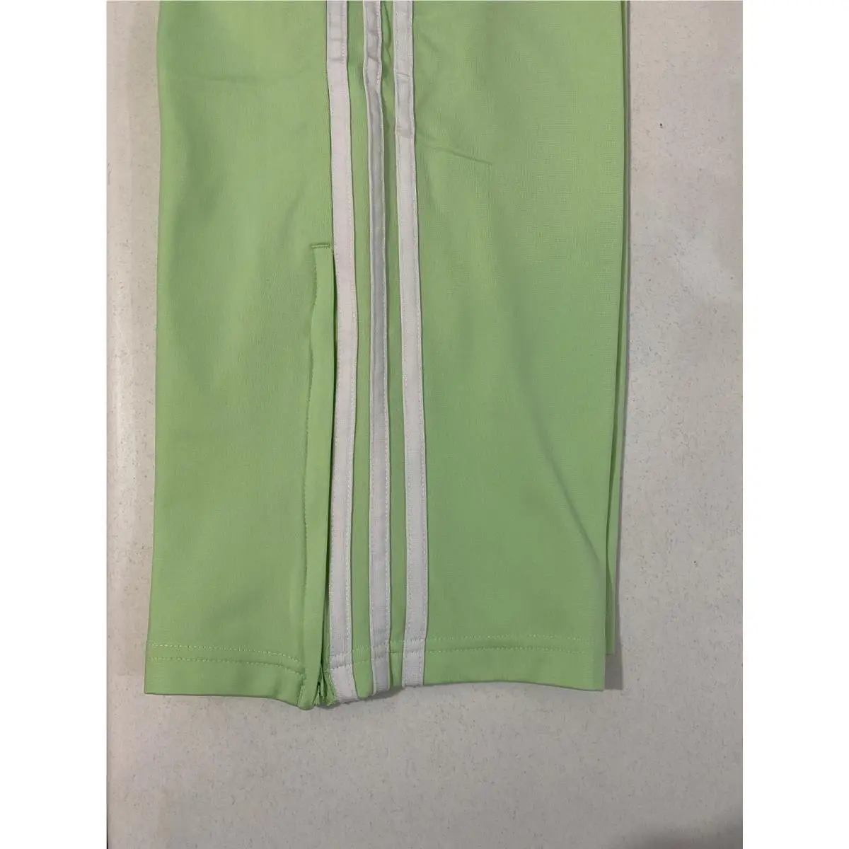 Adidas clothing - Semi Green Spark White 5