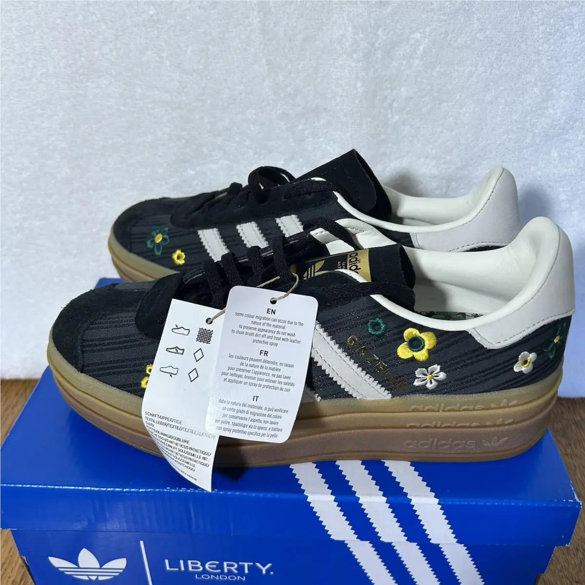 Adidas shoes - adidas Gazelle - Gazelle - Black 0