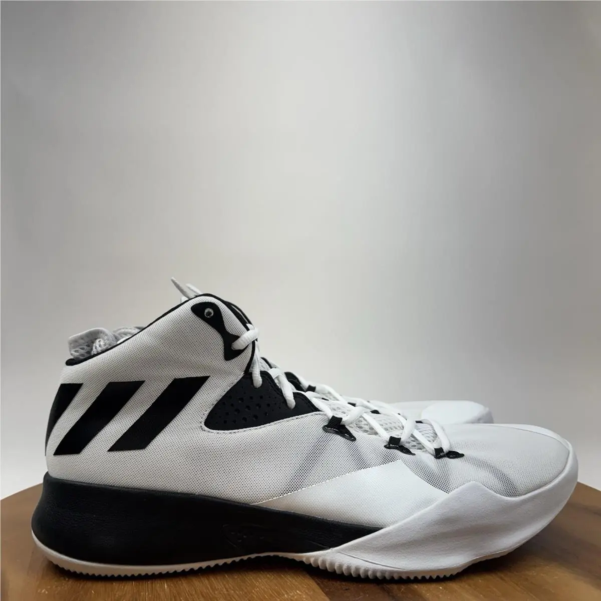 Mens  Dual Threat 2017 White Athletic Basketball Sneakers Size 12 by Adidas