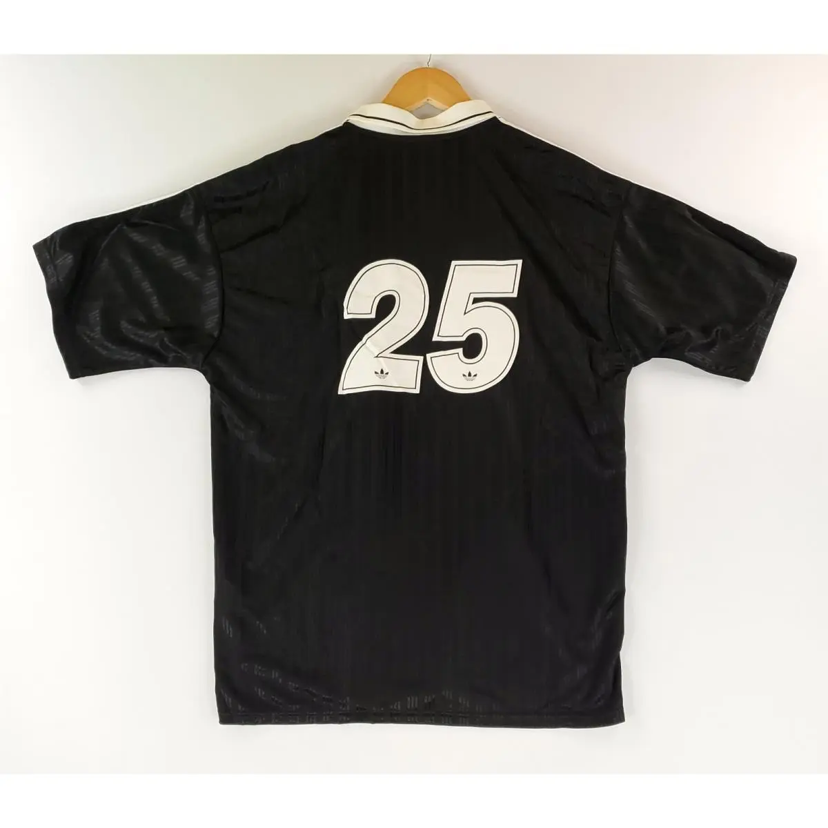 Adidas clothing - Black 5
