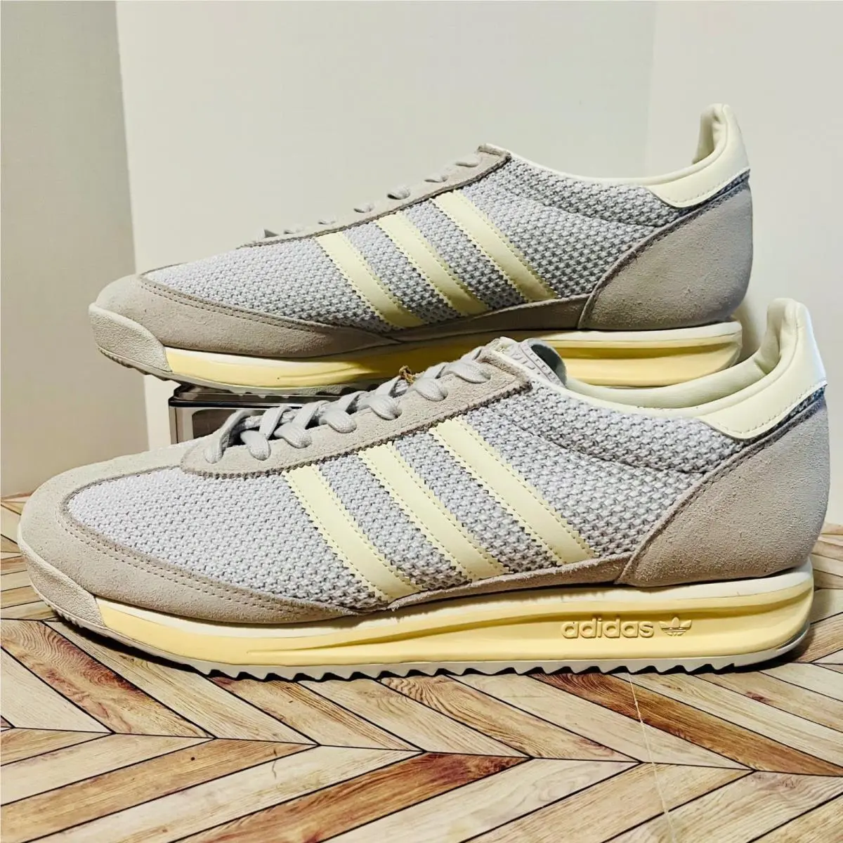 SL 72 RS Mens Size 12.5 Grey Cream Retro Running Sneakers JR8773 by Adidas