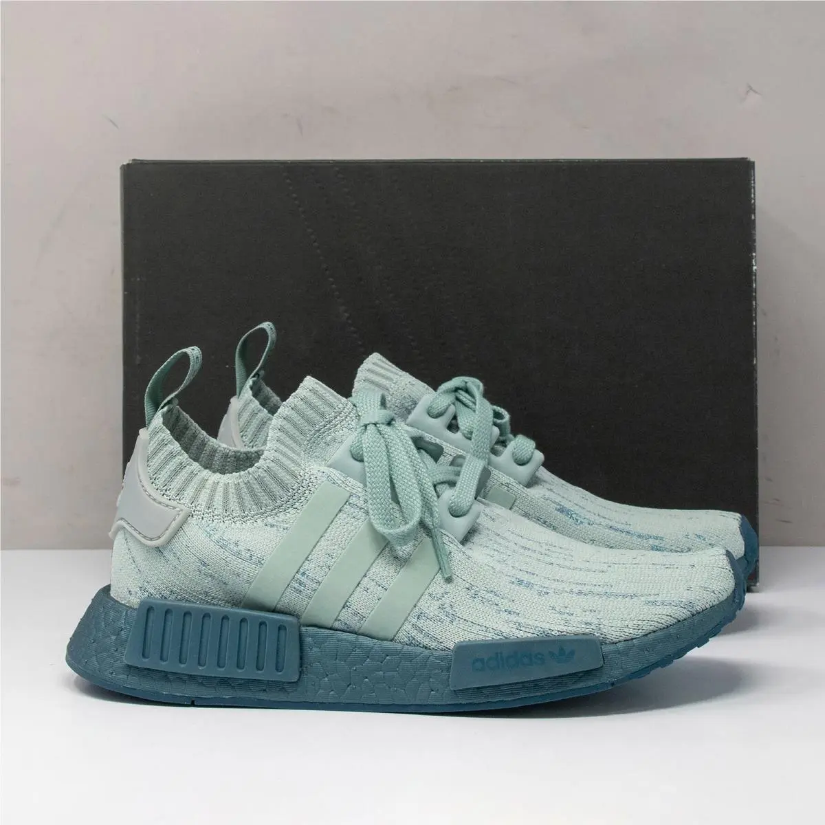 NMD_R1 Primeknit Sea Crystal Women`s 7 CG3601 by Adidas