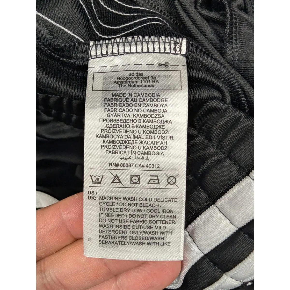 Adidas clothing - Black 4