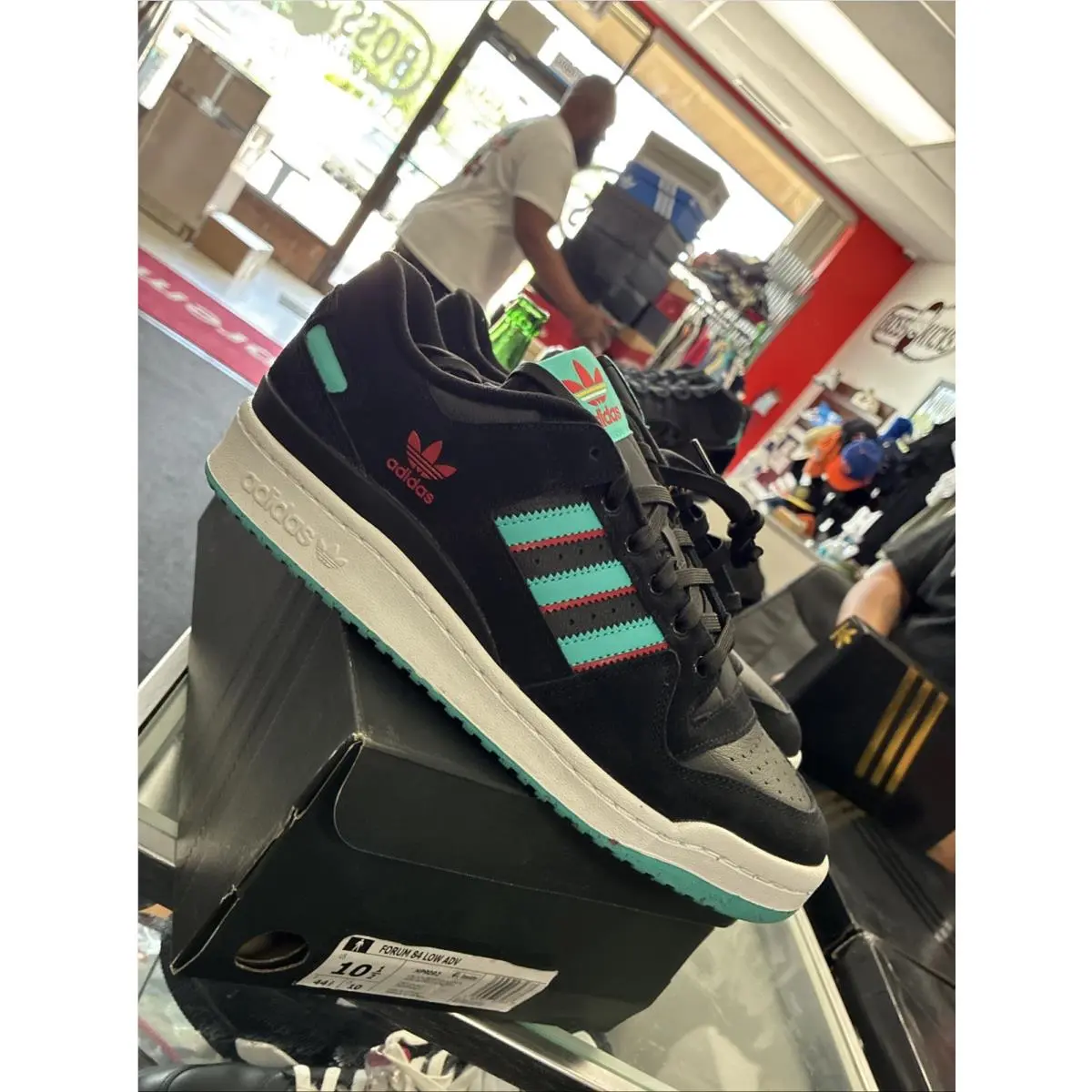 Adidas Originals Forum 84 Low Adv HP9092 Core Black Bold Gold Better Scarlet