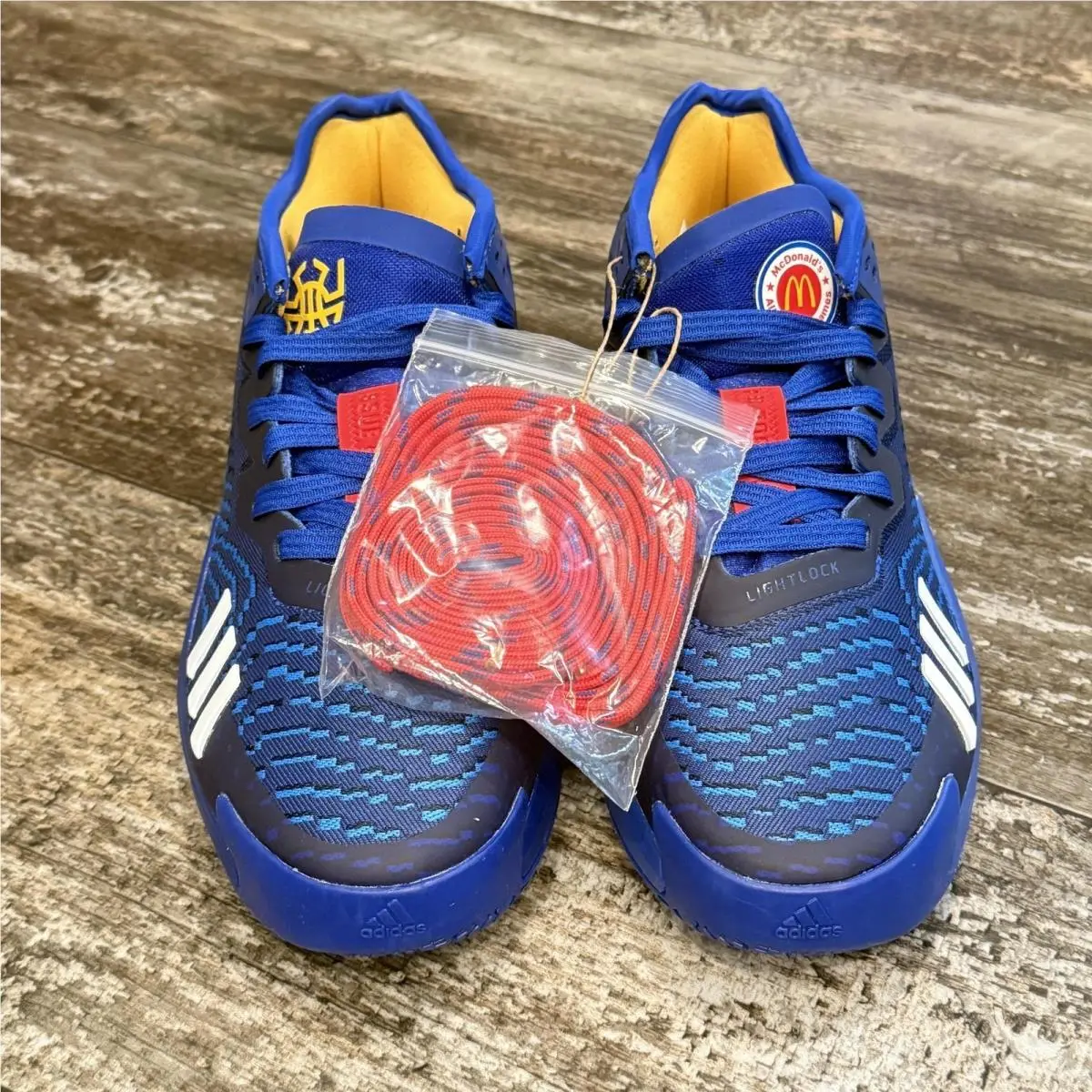 Adidas shoes - adidas D.O.N. Issue #4 - Issue - Blue 1